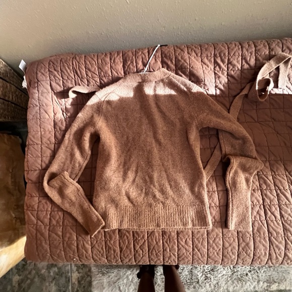 Everlane Alpaca Wrap Sweater - Picture 3 of 7